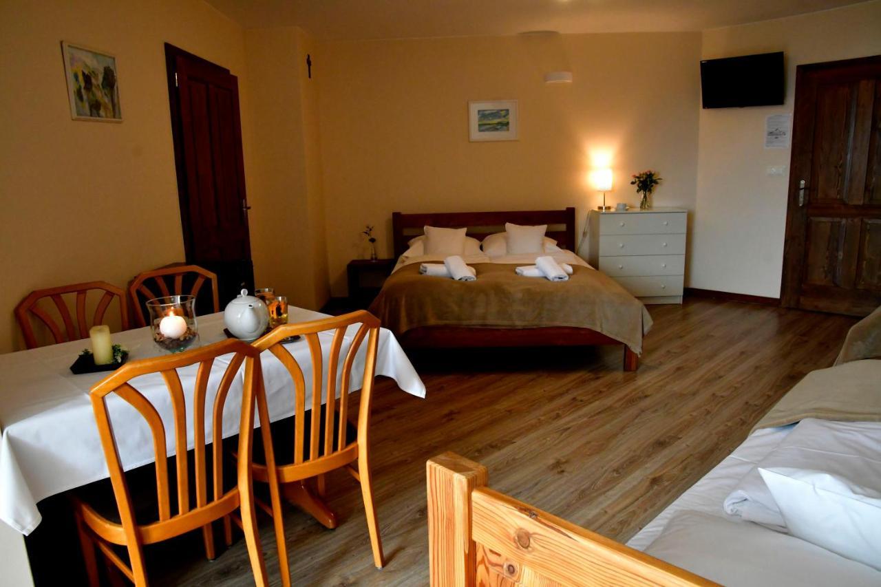 Gosciniec Pod Lubomirem Bed & Breakfast Weglowka  Exterior photo