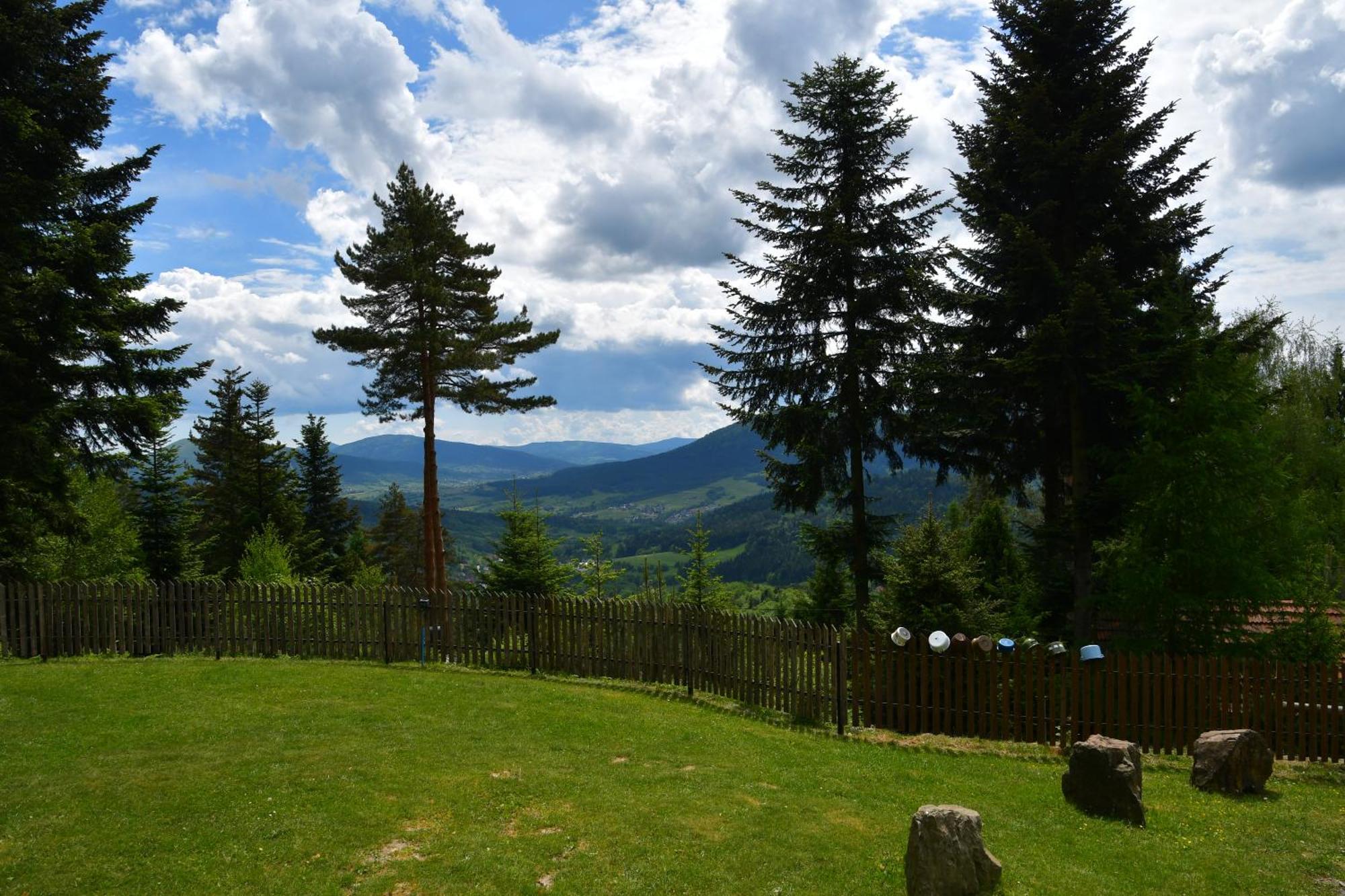 Gosciniec Pod Lubomirem Bed & Breakfast Weglowka  Exterior photo